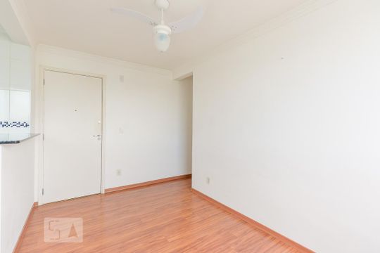 Sala de apartamento à venda com 2 quartos, 49m² em Vila Carminha, Campinas