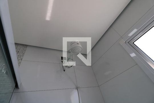 Banheiro da Suíte - Chuveiro de apartamento para alugar com 2 quartos, 52m² em Parque Capuava, Santo André