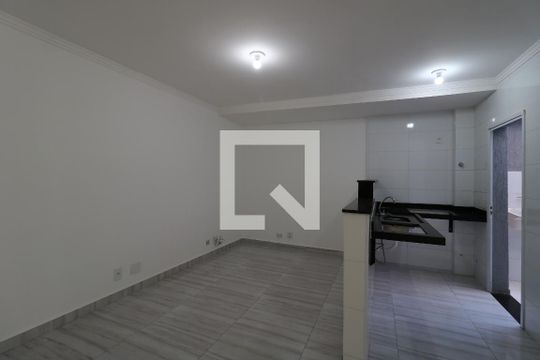Sala de apartamento para alugar com 2 quartos, 52m² em Parque Capuava, Santo André