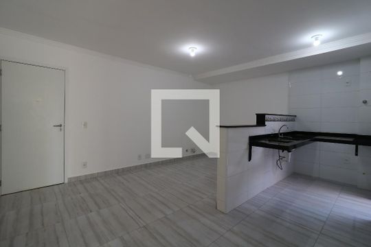 Cozinha de apartamento para alugar com 2 quartos, 52m² em Parque Capuava, Santo André
