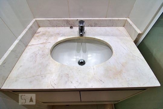 Banheiro de apartamento à venda com 1 quarto, 65m² em Jardim Ampliação, São Paulo