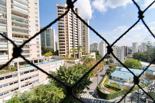 Vista da Varanda da Sala de apartamento à venda com 3 quartos, 178m² em Vila Suzana, São Paulo