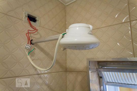 Banheiro  de casa para alugar com 1 quarto, 80m² em Vila Nair, São Paulo