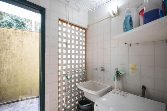 Área de serviço de casa à venda com 3 quartos, 100m² em Paraíso do Morumbi, São Paulo