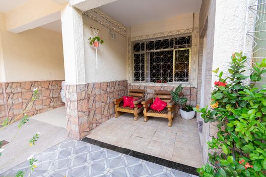 Área Externa de casa para alugar com 4 quartos, 250m² em Freguesia de Jacarepaguá, Rio de Janeiro
