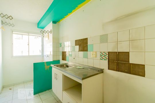Cozinha de apartamento à venda com 2 quartos, 49m² em Vila Firmiano Pinto, São Paulo