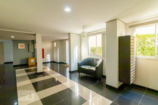 Hall de Entrada de apartamento à venda com 2 quartos, 49m² em Vila Firmiano Pinto, São Paulo