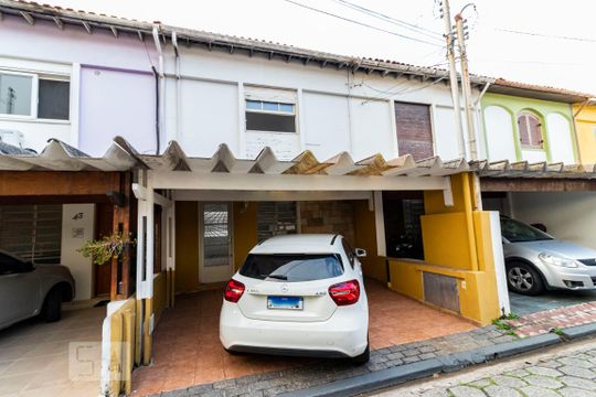 Fachada de casa de condomínio à venda com 2 quartos, 150m² em Ipiranga, São Paulo