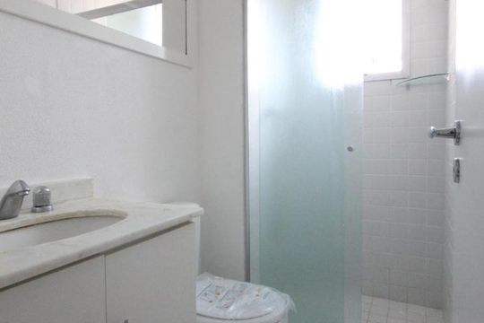 Banheiro de apartamento à venda com 1 quarto, 40m² em Super Quadra Morumbi, São Paulo