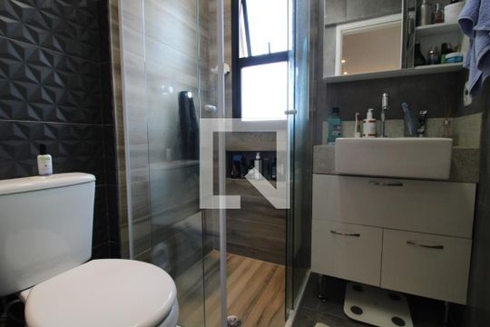 Banheiro de apartamento à venda com 1 quarto, 35m² em Campo Belo, São Paulo