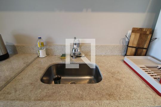 Pia da cozinha de apartamento à venda com 1 quarto, 35m² em Campo Belo, São Paulo