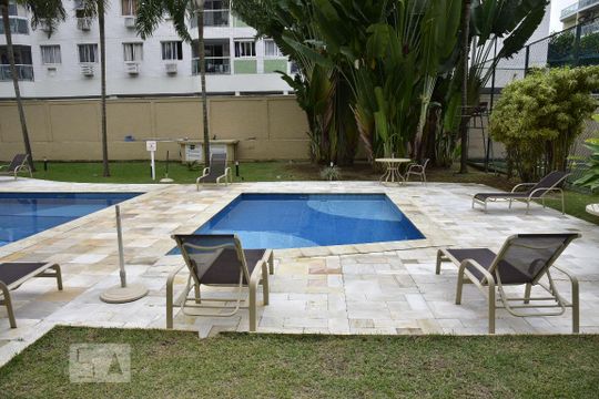 Área comum - Piscina de apartamento à venda com 2 quartos, 55m² em Taquara, Rio de Janeiro