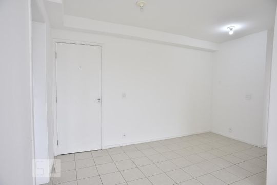 Sala de apartamento à venda com 2 quartos, 55m² em Taquara, Rio de Janeiro