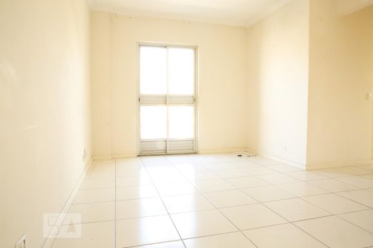 Sala de apartamento para alugar com 2 quartos, 60m² em Vila das Mercês, São Paulo