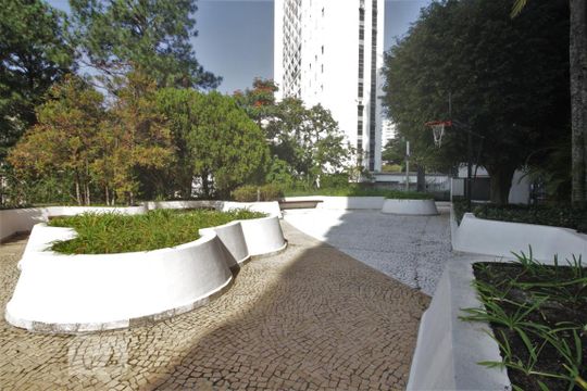 Área comum de apartamento à venda com 4 quartos, 418m² em Real Parque, São Paulo