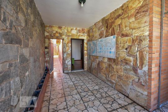 Hall de casa à venda com 4 quartos, 320m² em Nova Granada, Belo Horizonte