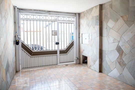 Garagem de casa à venda com 3 quartos, 160m² em Vila Moraes, São Paulo
