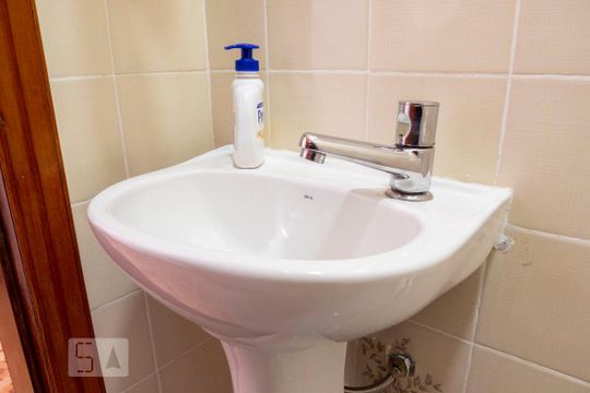 Lavabo de casa à venda com 3 quartos, 160m² em Vila Moraes, São Paulo