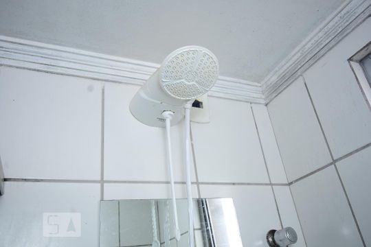 Banheiro de apartamento para alugar com 2 quartos, 49m² em Samambaia Sul (samambaia), Brasília