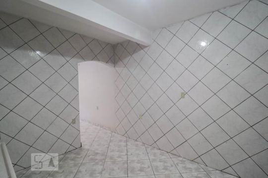 Cozinha de casa para alugar com 1 quarto, 80m² em Continental Ii, Guarulhos