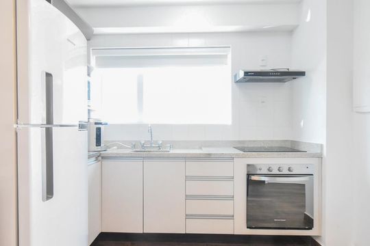 Cozinha de kitnet/studio à venda com 1 quarto, 52m² em Brooklin Paulista, São Paulo