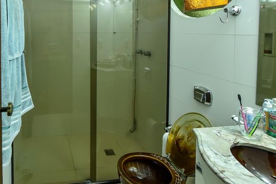 Banheiro Suíte 1 de casa à venda com 5 quartos, 650m² em Santa Lúcia, Belo Horizonte