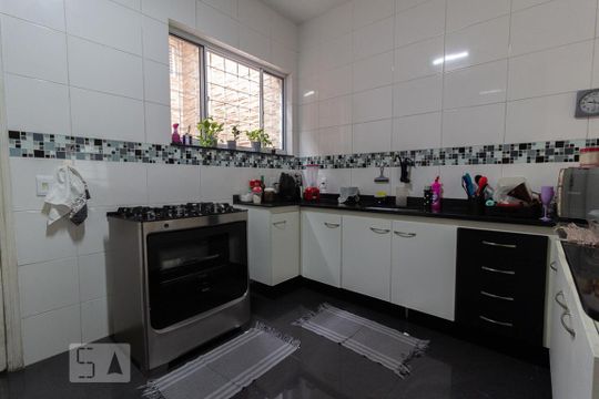 Cozinha de casa de condomínio à venda com 3 quartos, 350m² em Lins de Vasconcelos, Rio de Janeiro
