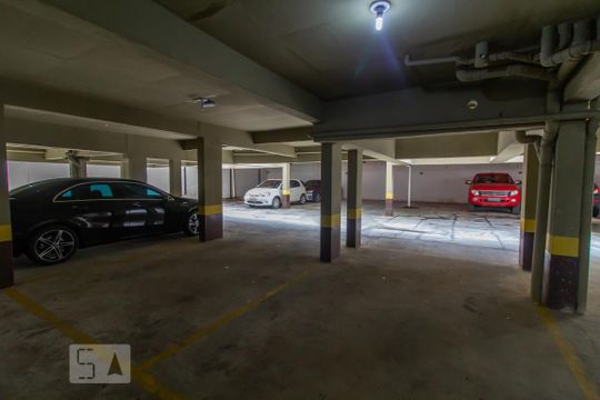 Garagem de apartamento à venda com 2 quartos, 48m² em Sagrada Família, Belo Horizonte