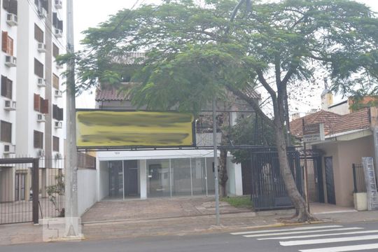 Fachada de casa à venda com 3 quartos, 250m² em Centro, Canoas