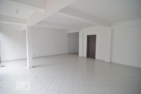 Garagem de casa à venda com 3 quartos, 250m² em Centro, Canoas