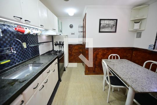 Cozinha de casa para alugar com 2 quartos, 70m² em Jardim Novo Mundo, Goiânia