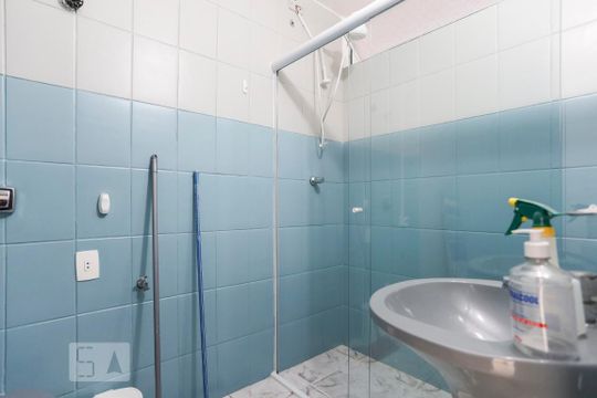 Banheiro de kitnet/studio à venda com 1 quarto, 40m² em Vila Buarque, São Paulo
