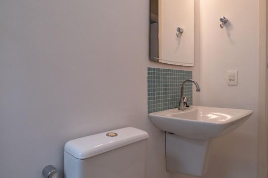 Banheiro de apartamento para alugar com 1 quarto, 47m² em Paraíso, São Paulo