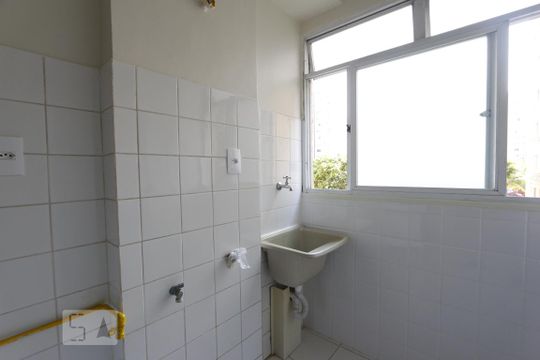 Detalhe da area de serviço de apartamento para alugar com 2 quartos, 47m² em Jacarepaguá, Rio de Janeiro