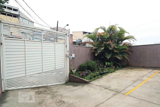 Garagem de apartamento para alugar com 2 quartos, 50m² em Vila Progresso, Santo André