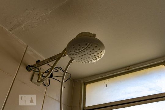 Banheiro de apartamento para alugar com 2 quartos, 49m² em Bosque dos Eucaliptos, São José dos Campos