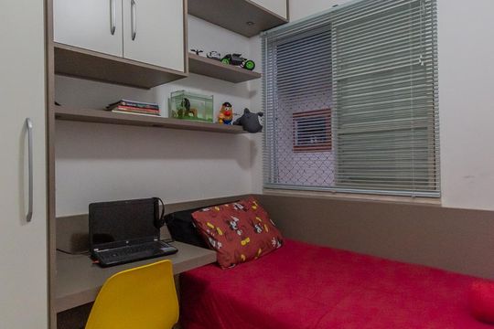 Quarto 1 de apartamento à venda com 3 quartos, 70m² em Jardim García, Campinas