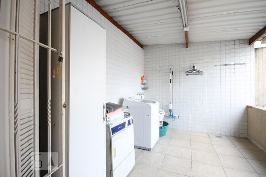 Área de serviço de casa à venda com 3 quartos, 150m² em Vila Brasílio Machado, São Paulo