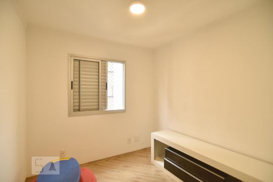 Quarto 1 de apartamento para alugar com 3 quartos, 65m² em Vila Bela, São Paulo