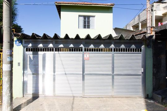 Fachada da Casa de casa à venda com 3 quartos, 200m² em Jardim Aliança, Guarulhos