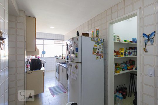 Cozinha/Despensa de apartamento para alugar com 3 quartos, 184m² em Taquara, Rio de Janeiro