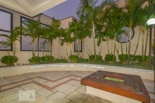 Área comum de apartamento à venda com 3 quartos, 68m² em Vila Bertioga, São Paulo