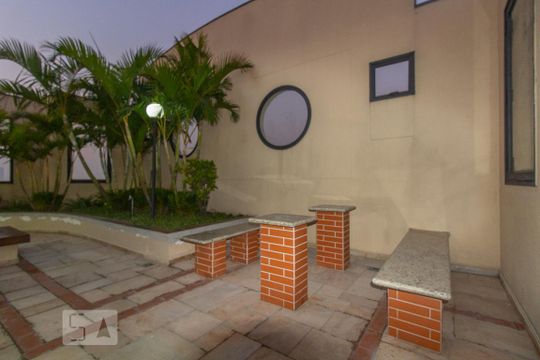 Área comum de apartamento à venda com 3 quartos, 68m² em Vila Bertioga, São Paulo