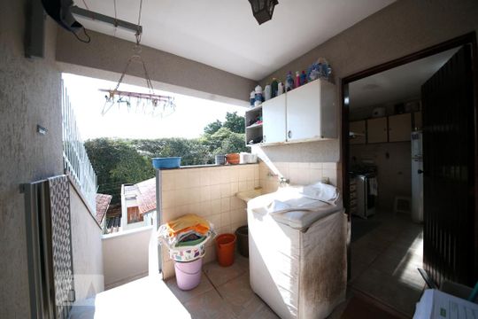 Área de Serviço de casa à venda com 3 quartos, 204m² em Jardim da Campina, São Paulo