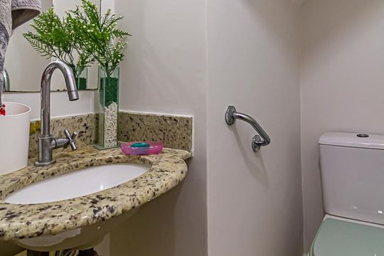 Lavabo de casa de condomínio à venda com 4 quartos, 117m² em Pechincha, Rio de Janeiro
