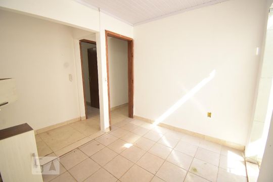 Kitnet/Studio para alugar com 1 quarto, 30m² em Setor Habitacional Samambaia (taguatinga), Brasília
