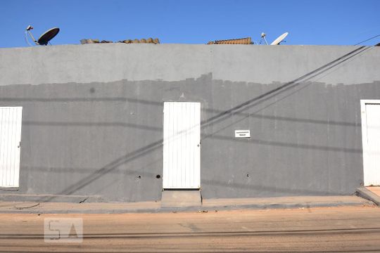 Fachada de kitnet/studio para alugar com 1 quarto, 30m² em Setor Habitacional Samambaia (taguatinga), Brasília