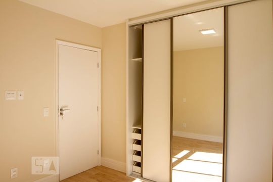 Quarto 1 de apartamento à venda com 3 quartos, 110m² em Leblon, Rio de Janeiro