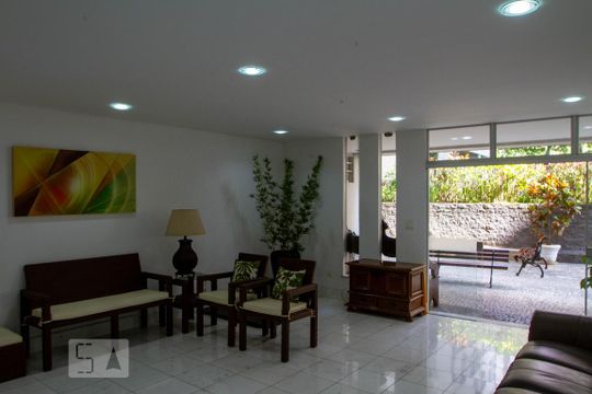 Área comum de apartamento à venda com 3 quartos, 110m² em Leblon, Rio de Janeiro