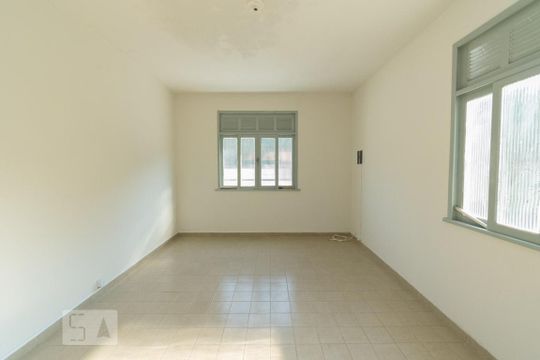 SALA de casa à venda com 3 quartos, 97m² em Fonseca, Niterói